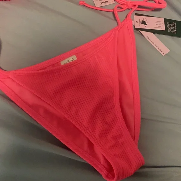 Target Bikini - Picture 2 of 5